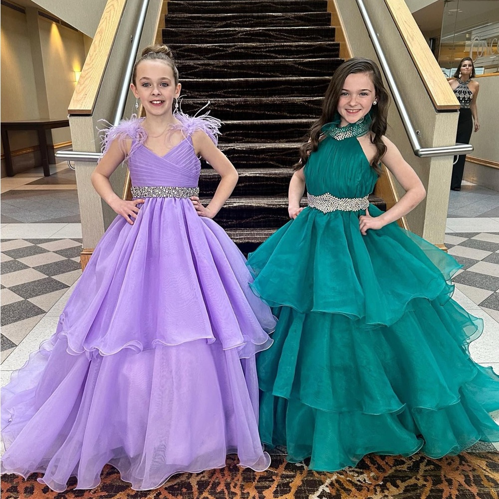 Elegant Ashley Lauren Lavender pageant dress. 2nd owner only wore once.